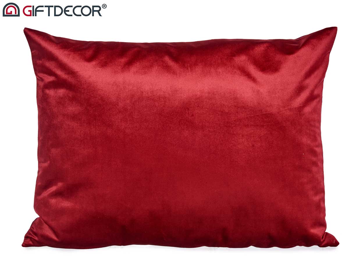 60x45cm red velvet cushion - Image 2