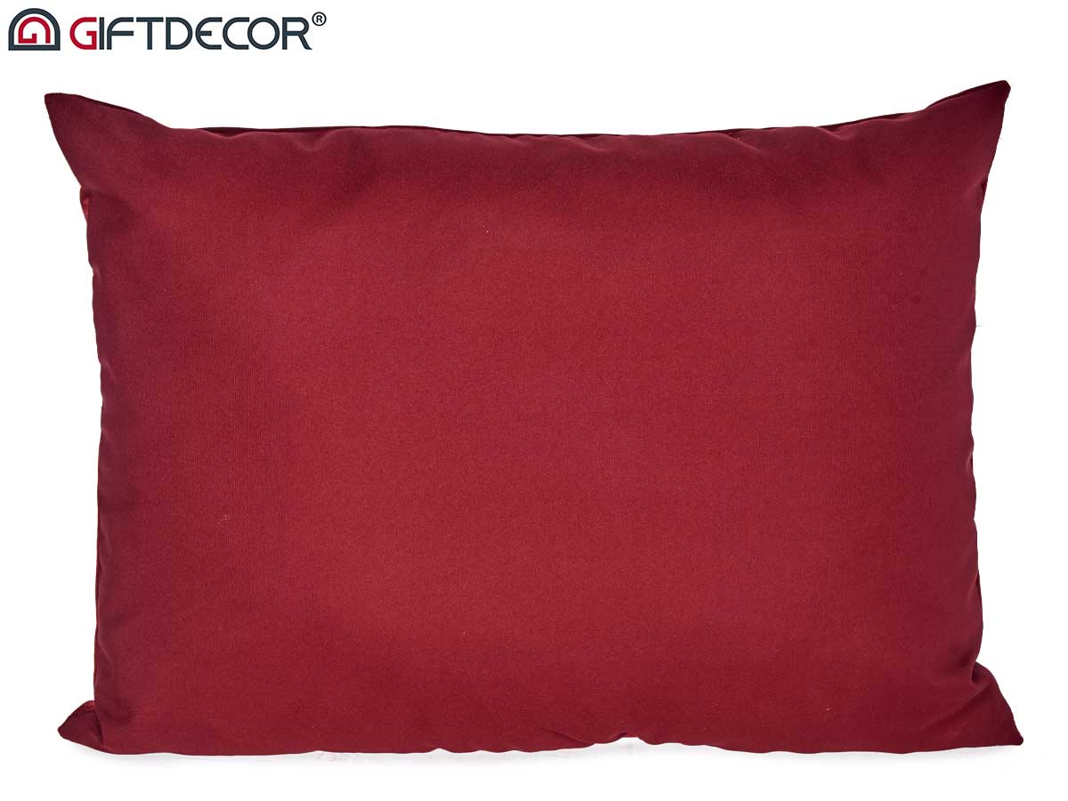 60x45cm red velvet cushion - Image 3