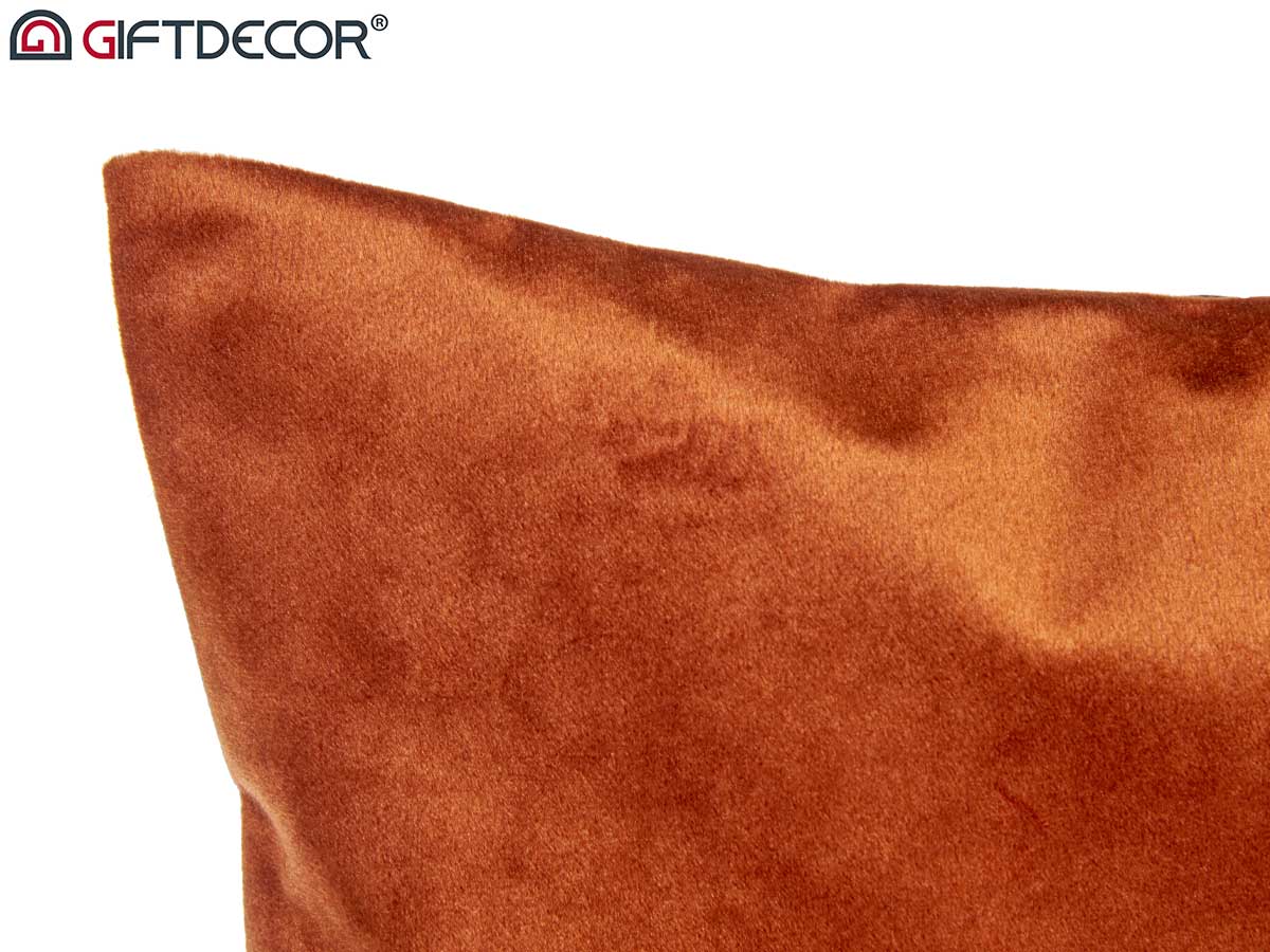 45x45cm orange velvet cushion - Image 4